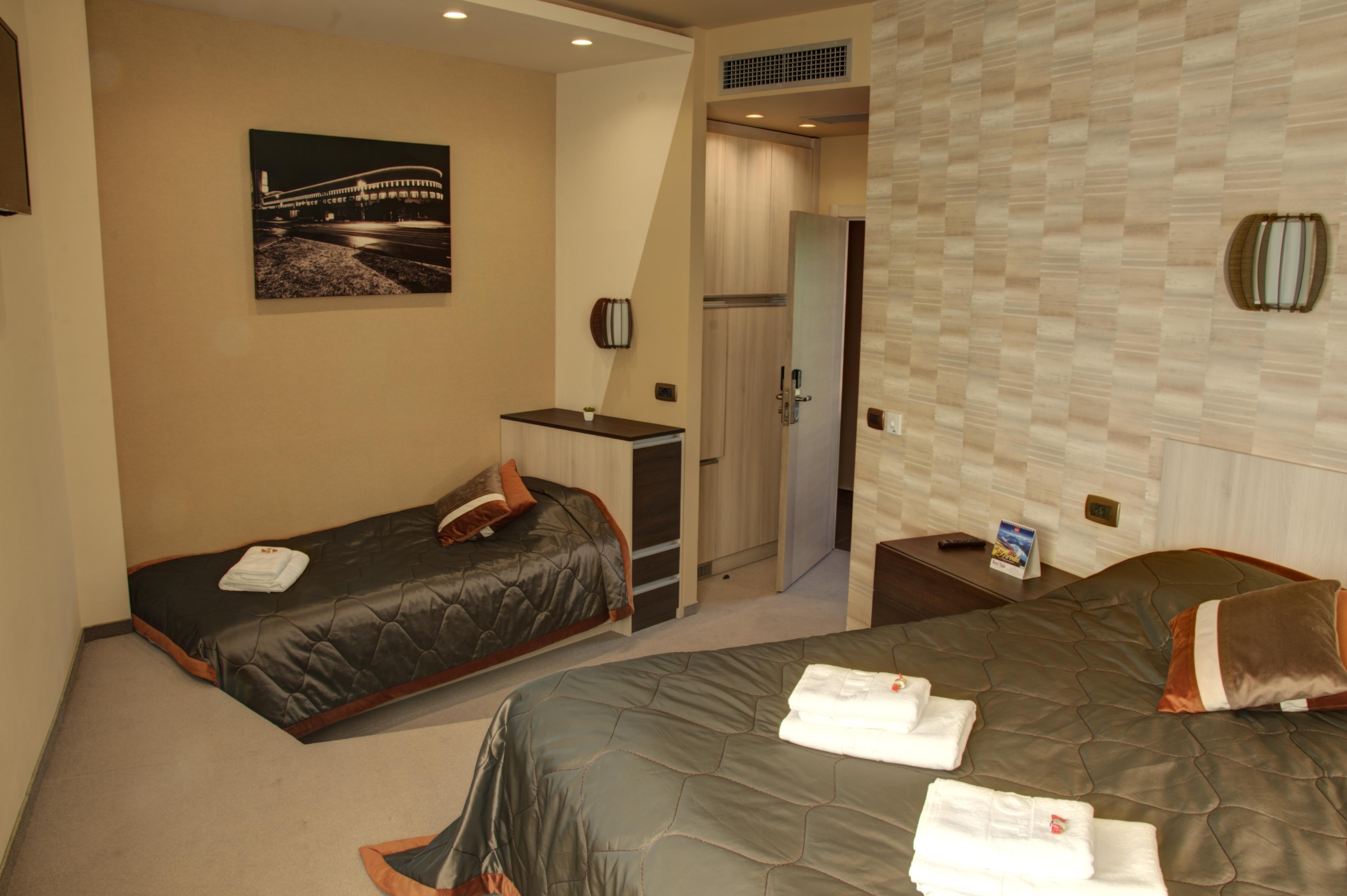 Garni Hotel Vigor - Ev Station Novi Sad Eksteriør billede