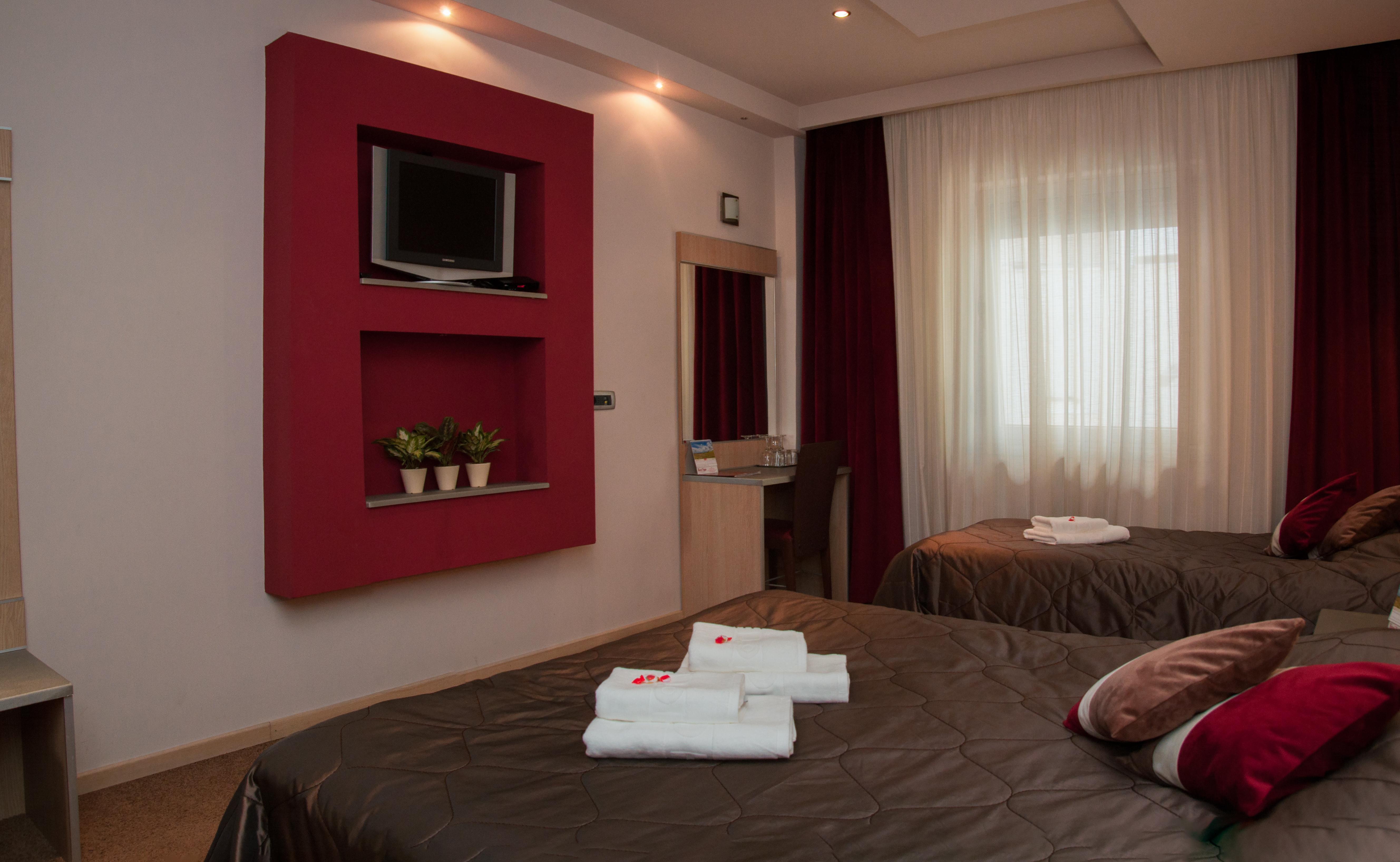 Garni Hotel Vigor - Ev Station Novi Sad Eksteriør billede
