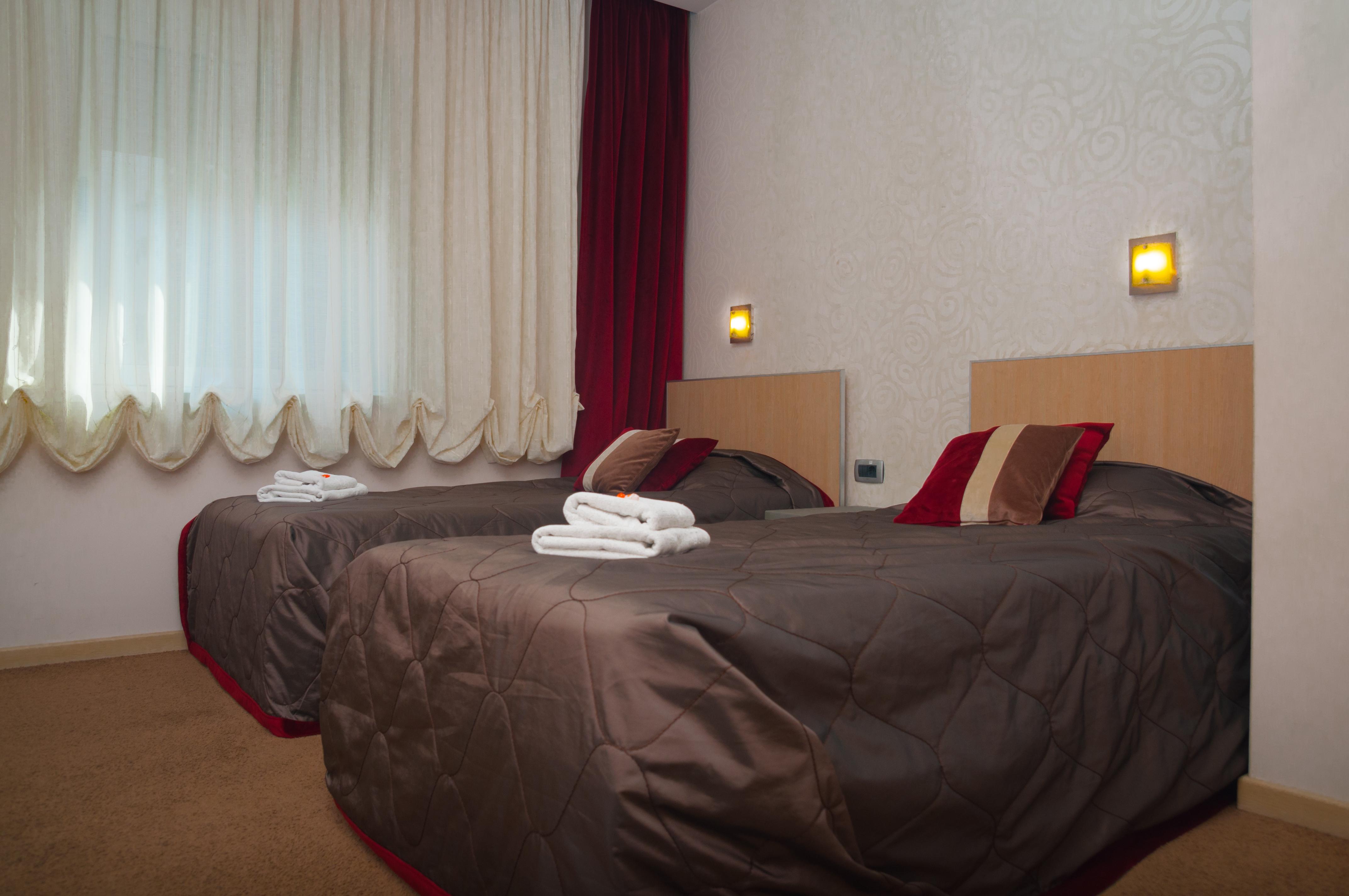 Garni Hotel Vigor - Ev Station Novi Sad Eksteriør billede
