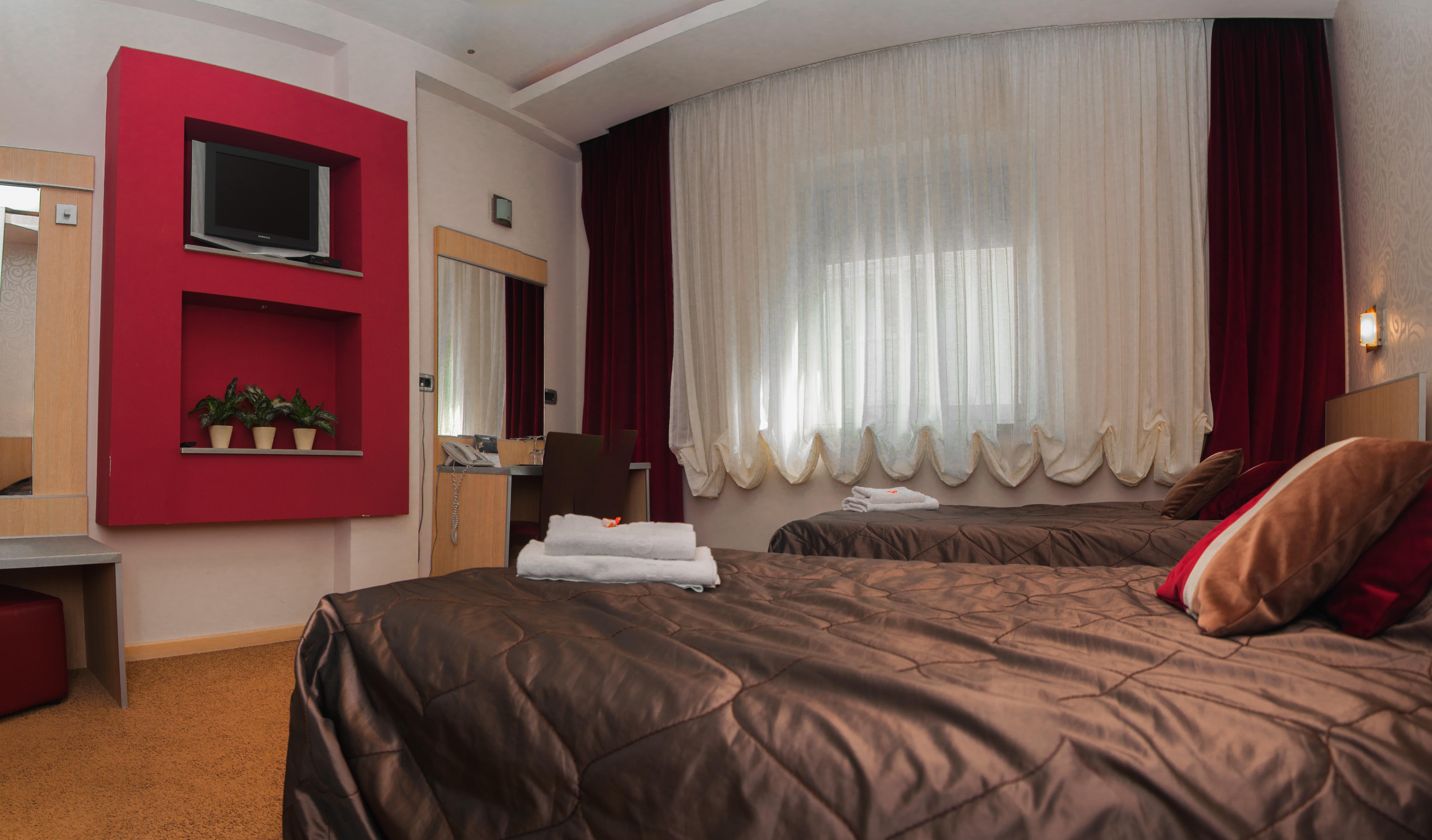 Garni Hotel Vigor - Ev Station Novi Sad Eksteriør billede