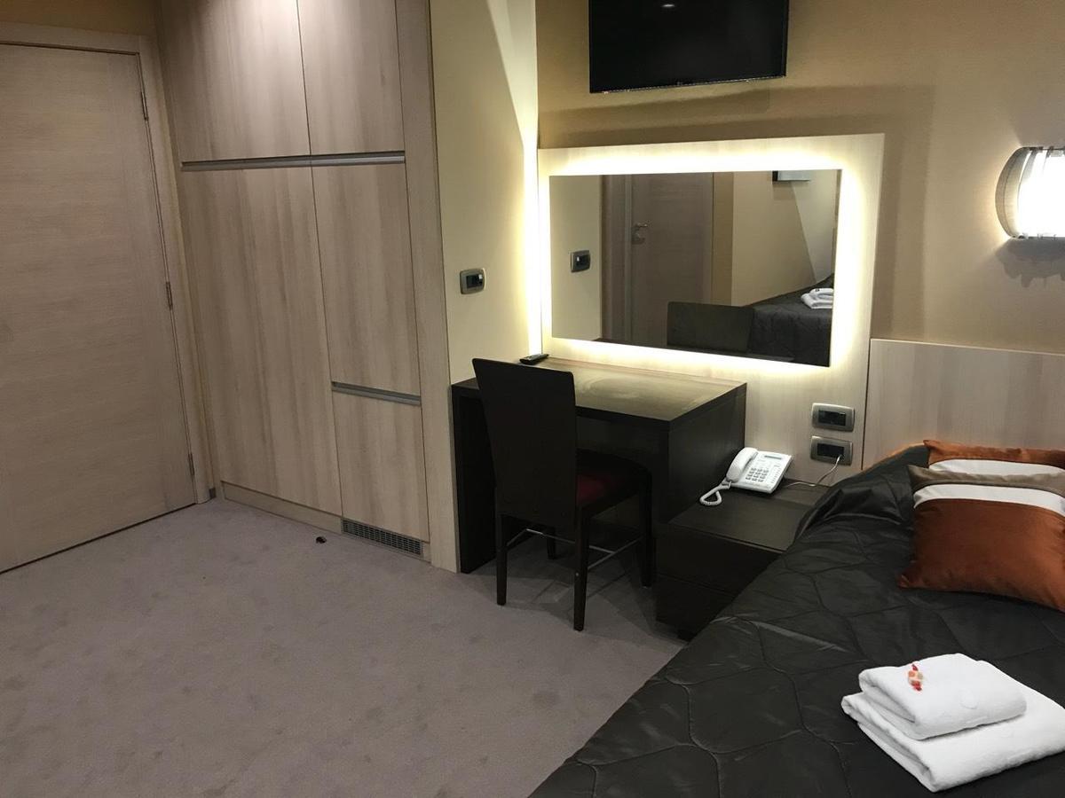 Garni Hotel Vigor - Ev Station Novi Sad Eksteriør billede