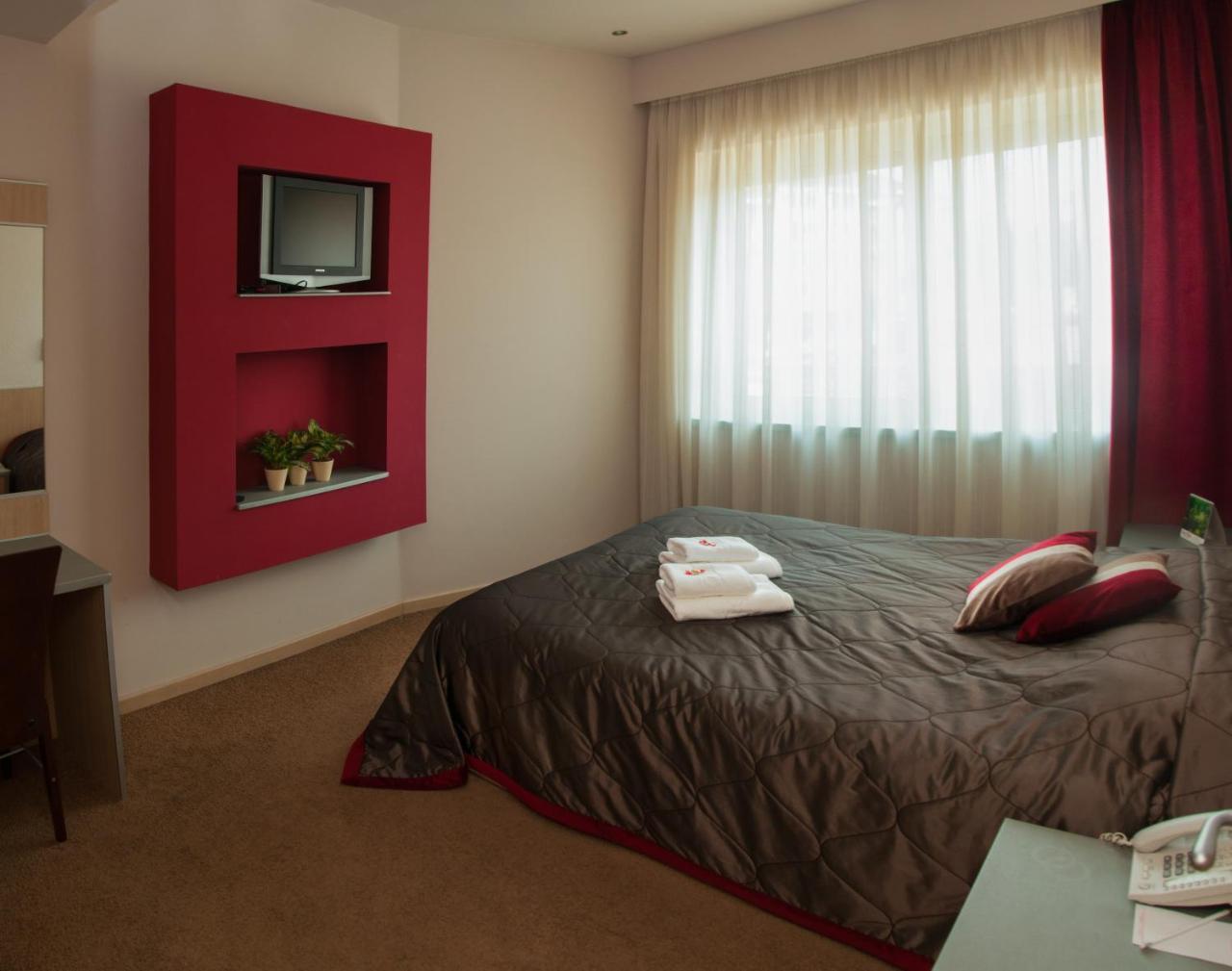 Garni Hotel Vigor - Ev Station Novi Sad Eksteriør billede
